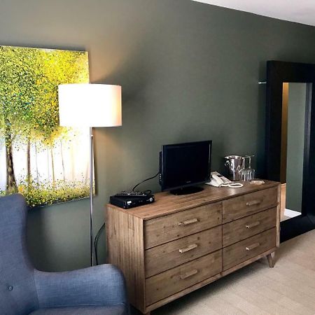Fairholm Boutique Inns Шарлоттаун Екстер'єр фото