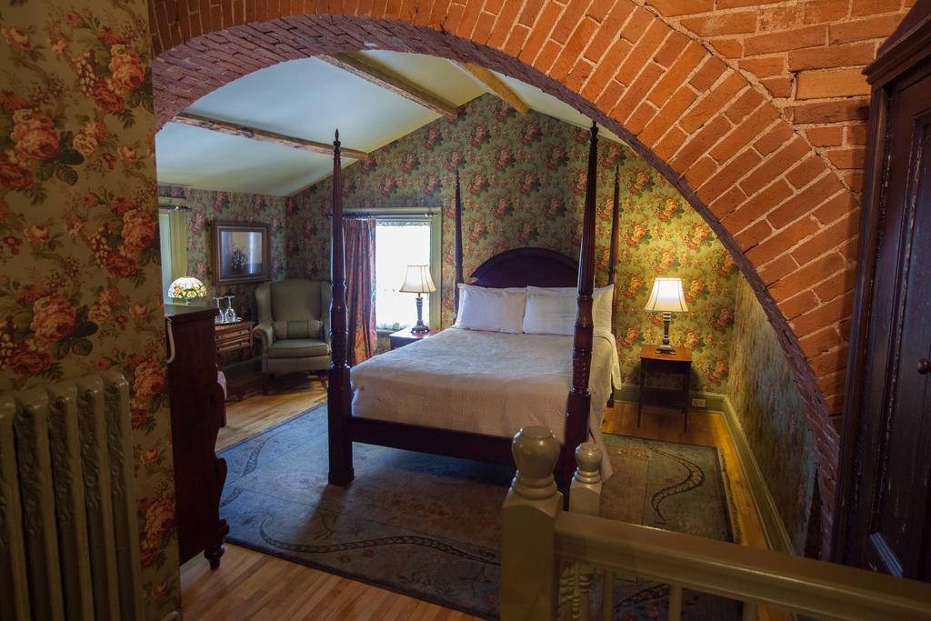 Fairholm Boutique Inns Шарлоттаун Екстер'єр фото