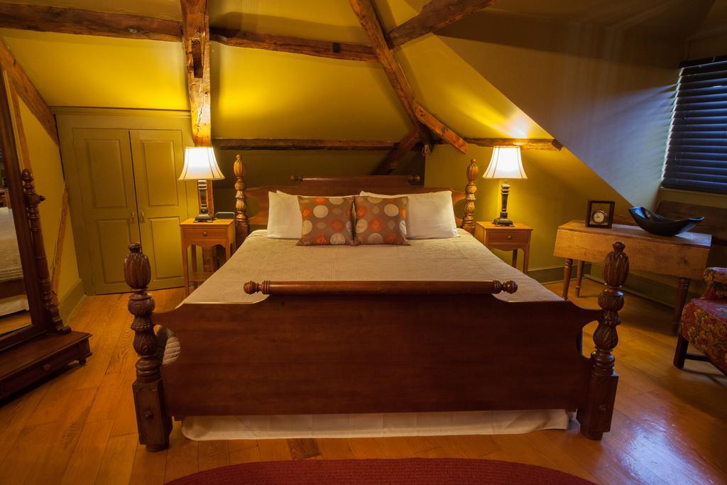 Fairholm Boutique Inns Шарлоттаун Екстер'єр фото