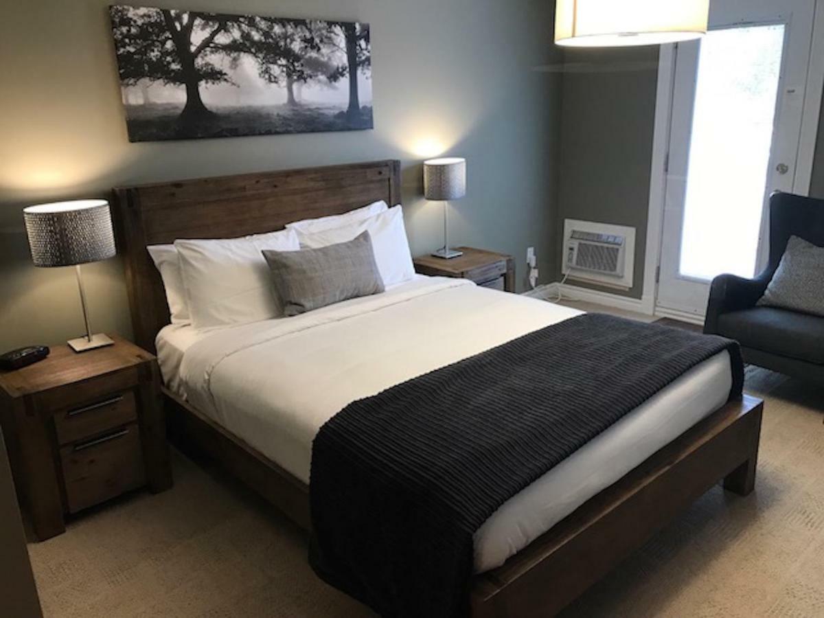 Fairholm Boutique Inns Шарлоттаун Екстер'єр фото