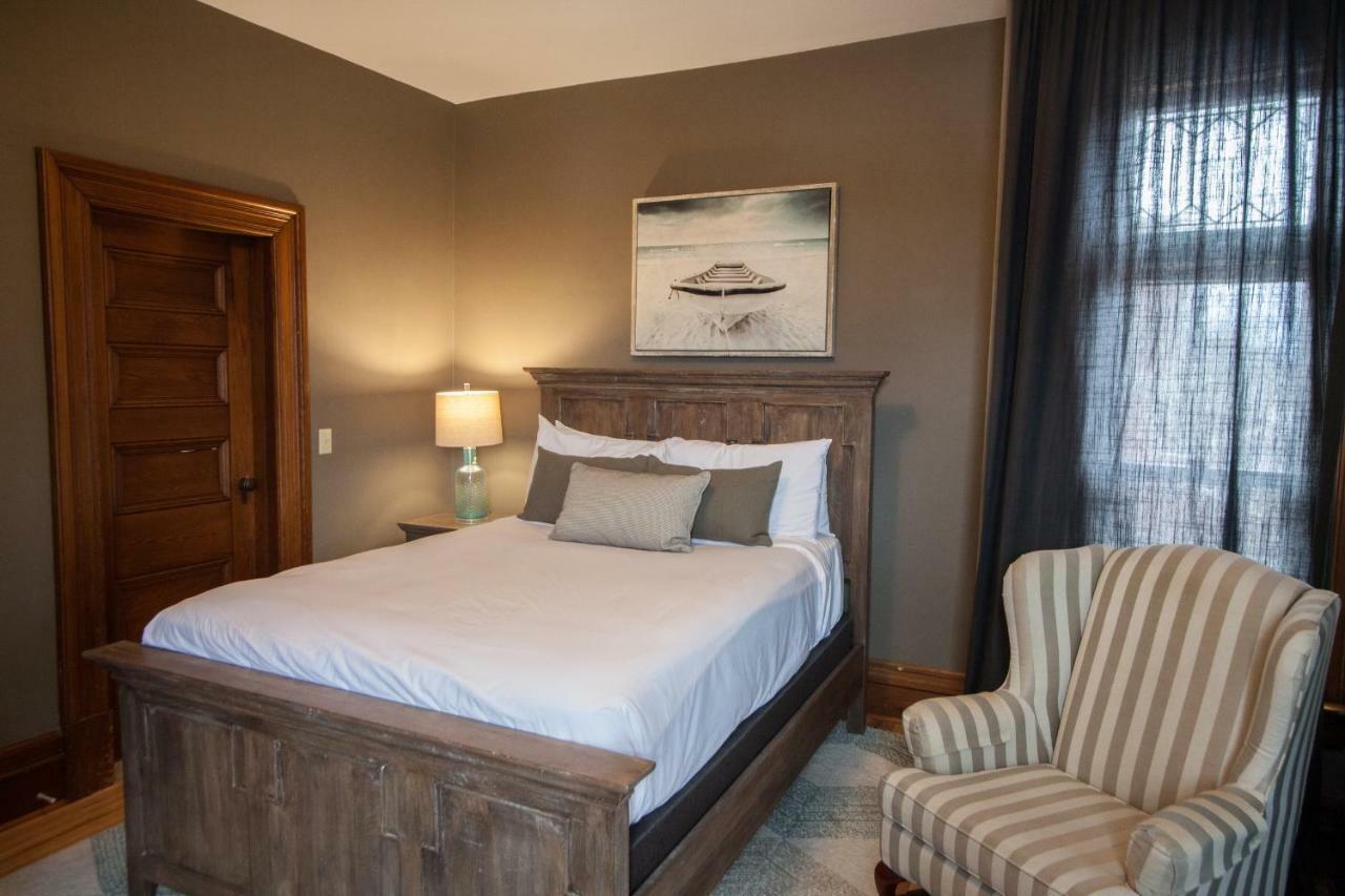 Fairholm Boutique Inns Шарлоттаун Екстер'єр фото