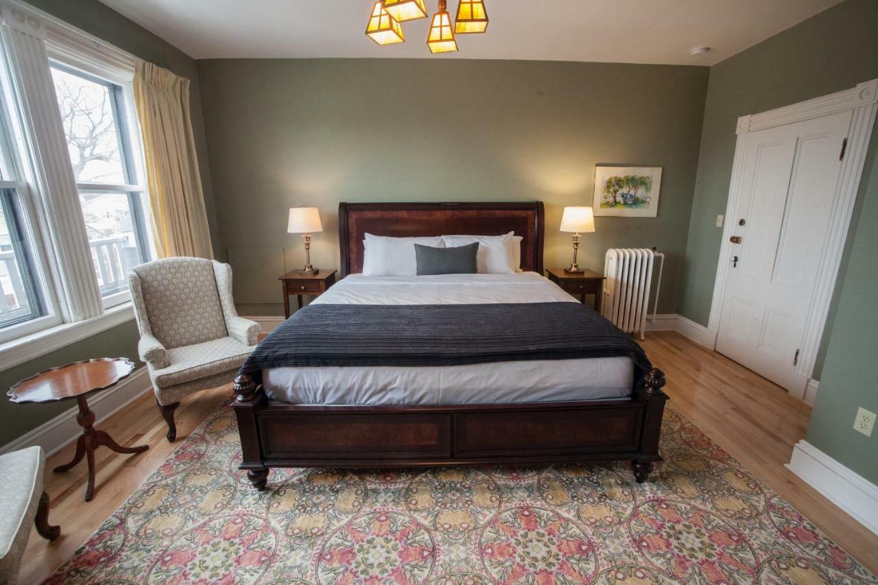 Fairholm Boutique Inns Шарлоттаун Екстер'єр фото
